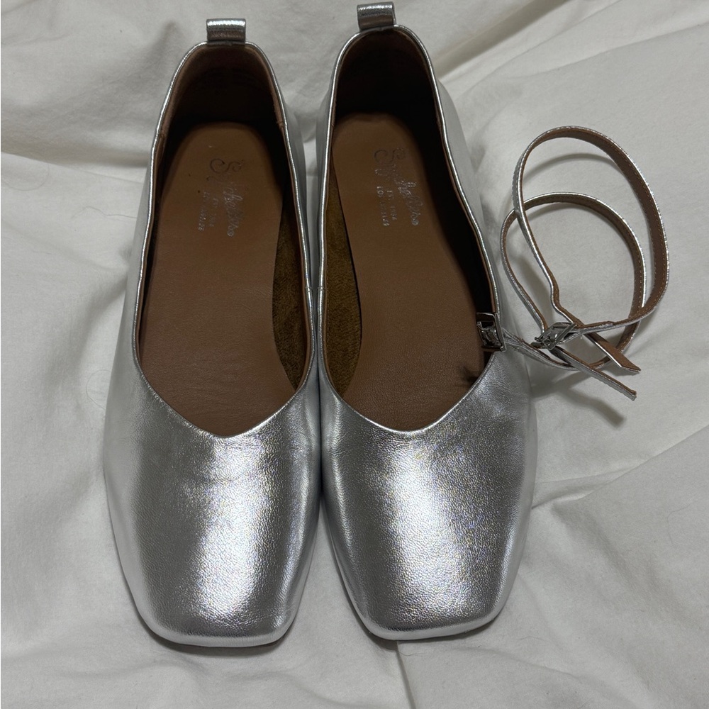 Seychelles silver metallic pumpkin ballet flats